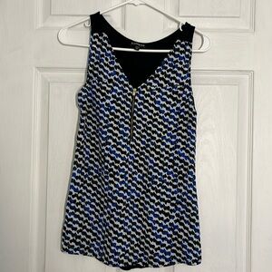 Tank top patterned sleeveless top